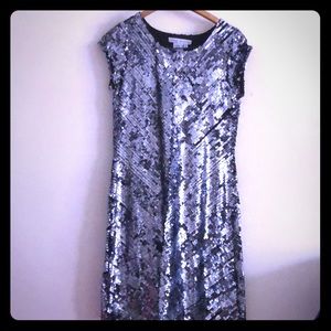 Sequin gray/silver dress
